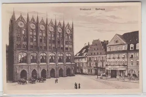 63618 Ak Stralsund Hôtel de ville vers 1920