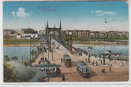 62086 Ak Mannheim Friedrichsbrücke mit Strassenbahn 1915