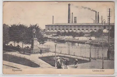 62705 Ak Spandau Linden-Ufer mit Fabrik 1914