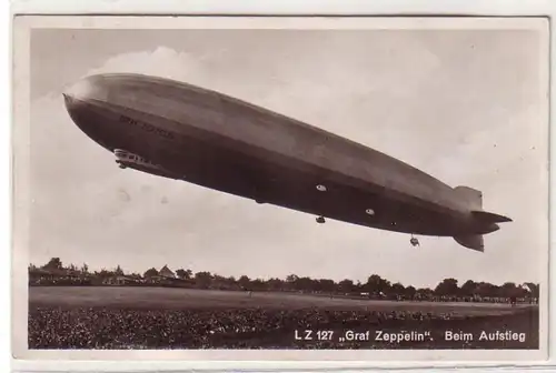 60347 Ak Luftschiff LZ 127 "Graf Zeppelin" beim Aufstieg um 1930