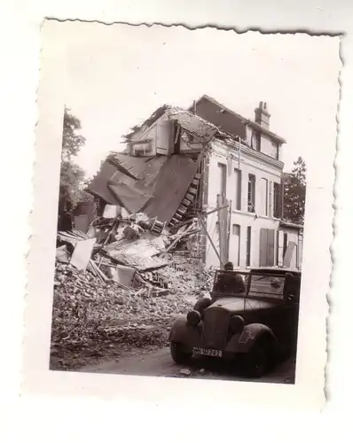 60261 Original Foto zerstörtes Wohnhaus in Frankreich im 2. Weltkrieg