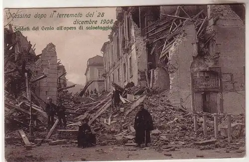 59853 Ak Messina zerstörte Häuser nach dem schweren Erdbeben 1908