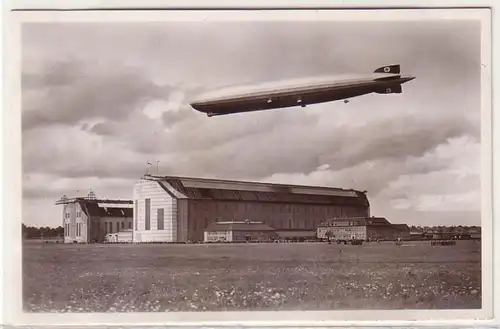 59545 Ak dirigeable "Graf Zeppelin" au-dessus du chantier naval vers 1935