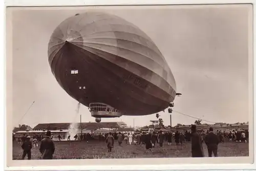59011 Ak dirigeable "Graf Zeppelin" distribution de barlast d'eau vers 1930