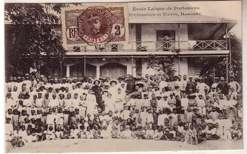 58924 Ak Dahomey École Laique de Portonovo Professeurs et Eleves um 1900