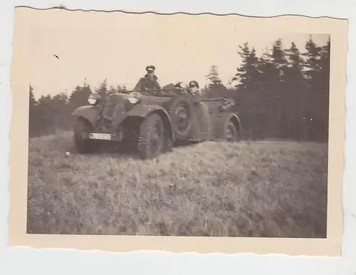 58696 d'origine photo Wehrmacht voitures dans le terrain dans la 2ème guerre mondiale