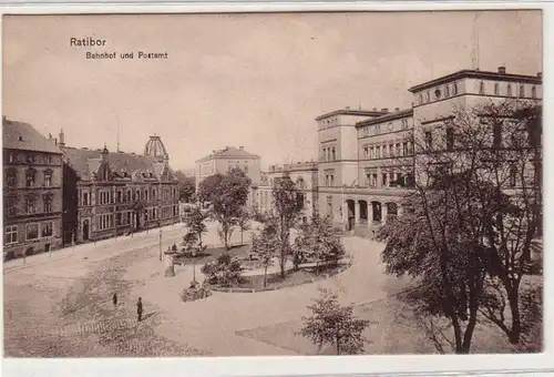 58493 Ak Ratibor Bahnhof und Postamt um 1910