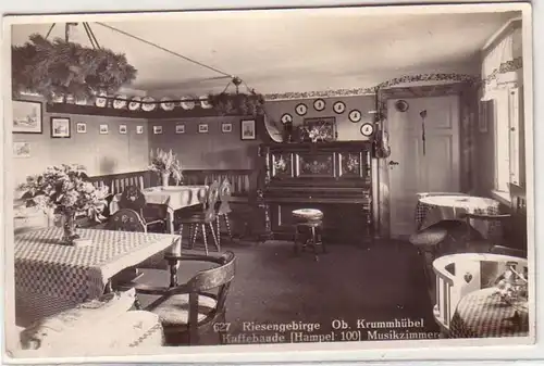 58155 Ak Ob. Krummhübel im Riesengebirge Kaffeebaude Musikzimmer um 1940