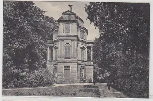 58067 Ak Charlottenburg Teehouses im Schlosspark 1914