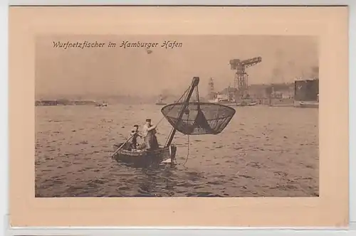 57725 Ak pêcheur de filets de pêche au port de Hambourg vers 1930