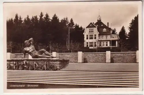 57598 Ak Lüdenscheid Honneur au parking vers 1940