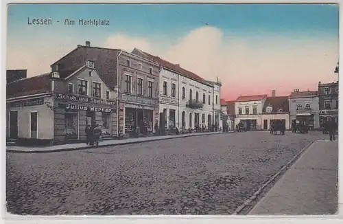 55851 Feldpost Ak Lessen in Silésie am Marktplatz 1913