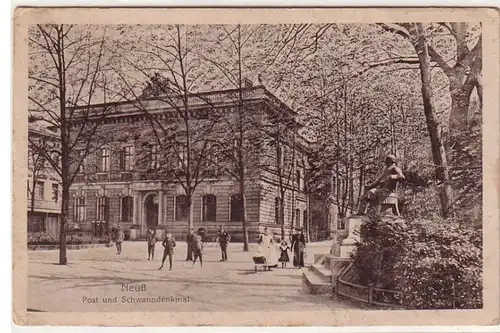 55787 Ak Neuss Post et monument au cygne vers 1930