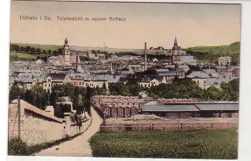 55562 Ak Döbeln Totalansicht mit neuem Rathaus um 1920