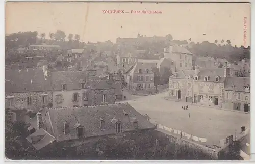 55230 Ak Fougéres Frankreich France Place de Chateau um 1915