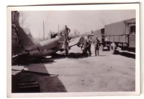 55188 Original Foto verunglücktes Flugzeug Russland um 1942