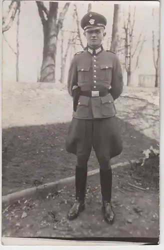 55067 Foto Polizist mit Uniform und Schirmmütze im 2. Weltkrieg