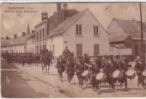 54906 Feldpost Ak Sissonne (Aisne) Frankreich France Arrivée d'un Régiment 1914