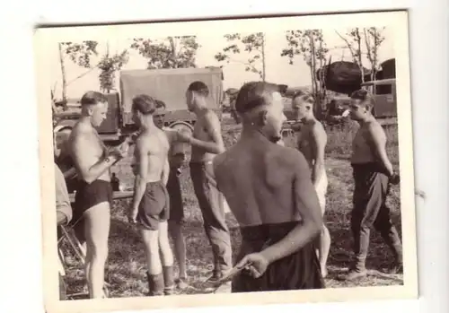 54825 Original photo soldats avions bâche de camion dans la 2e guerre mondiale