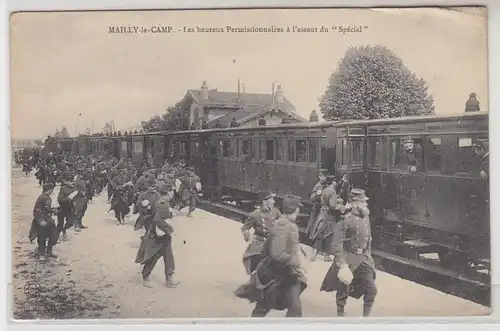 54662 Ak Mailly le Camp les heureux Permissionnaires á lássaut du "Spécial" 1914