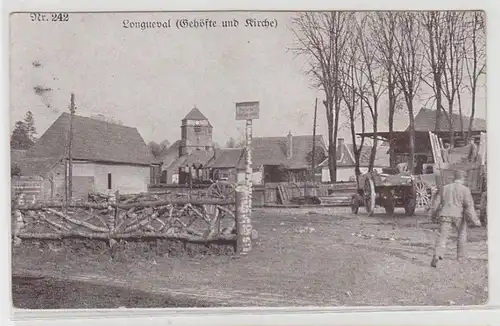 54649 Feldpost Ak Longueval Frankreich Gehöfte und Kirche im Weltkrieg 1917