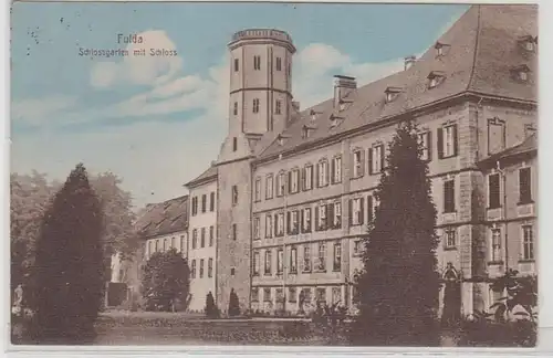 54462 Feldpost Ak Fulda Schlossgarten mit Schloß 1914