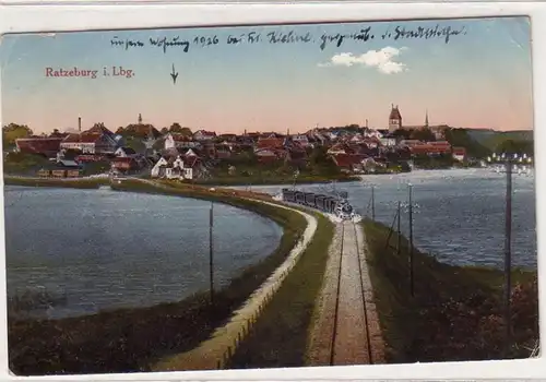 53921 Ak Ratzeburg à Lbg. Ligne ferroviaire avec locomotive 1919