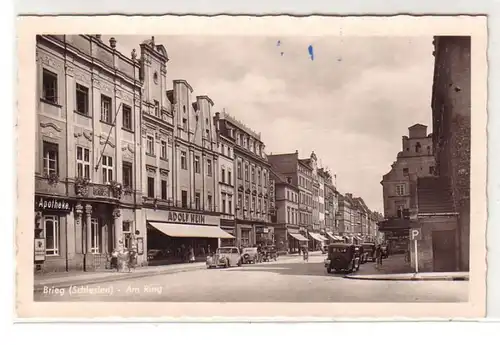 53894 Ak Brieg (Schlesien) am Ring mit Geschäften um 1940