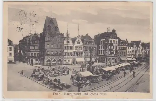53804 Feldpost Ak Trier Hauptmarkt und rotes Haus 1915