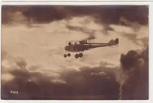 53584 Foto Ak Militär Doppeldecker im 1. Weltkrieg