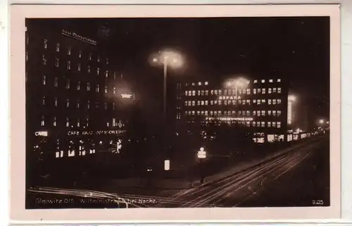 52898 Ak Gleiwitz O.S. Wilhelmstrasse bei Nacht um 1940