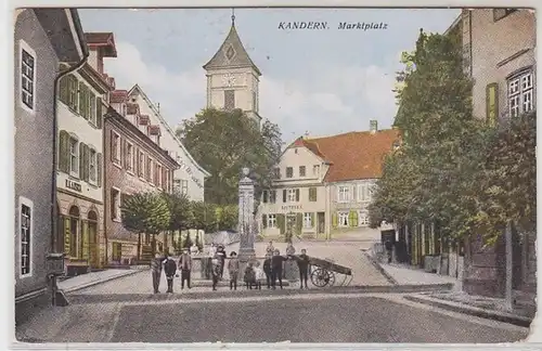 52533 Ak Kandern Marktplatz um 1910