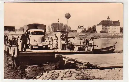 52521 Ak Eisenmoorbad Pretzsch Elbe mit Fähre und Schloß 1958