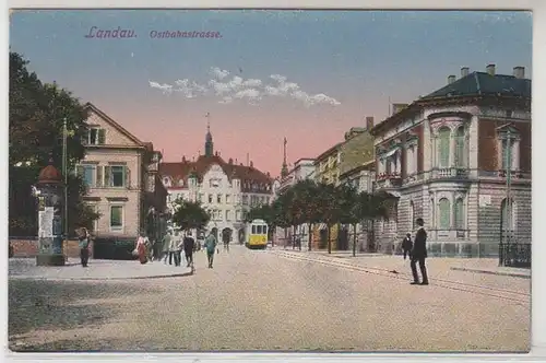 52358 Ak Landau Ostbahnstrasse avec tramway vers 1910