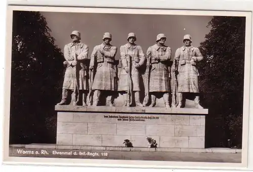 52279 Ak Worms am Rhein Ehrenmal des Infanterie Regiments 118, um 1935