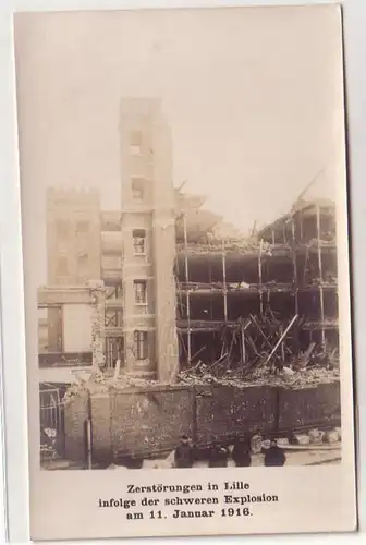 51808 Foto Ak Zerstörungen in Lille infolge der schweren Explosion am 11.1.1916