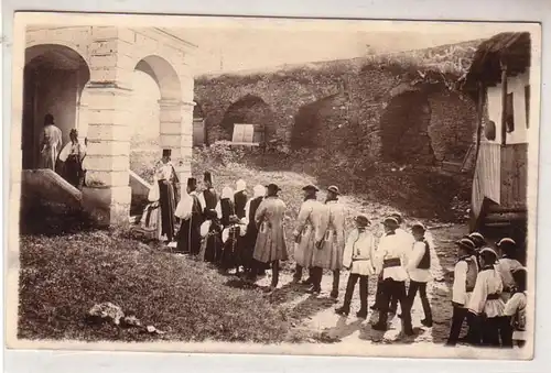 51451 Photo Ak Reussen Transylvanie Roumanie Kirchgang vers 1915