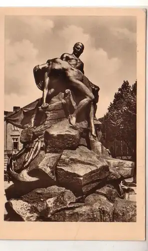 51029 Ak Schwerin Monument devant la gare 1955