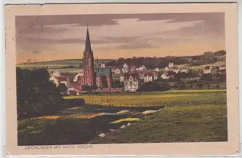 51023 corps Ak avec l'Église catholique vers 1930