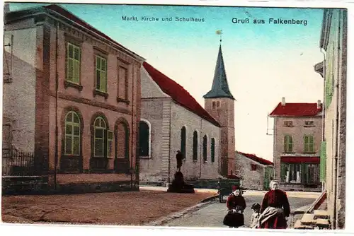 50859 Feldpost Ak Gruß aus Falkenberg Markt, Kirche und Schulhaus 1915