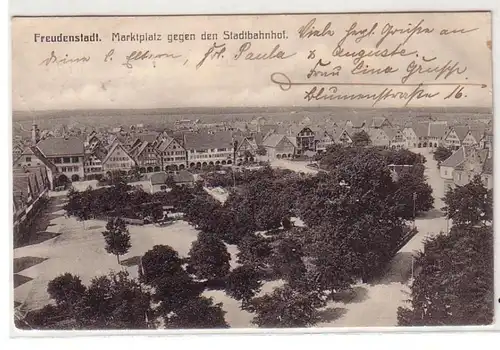 50326 Ak Freudenstadt Marktplatz contre la gare de ville autour de 1910