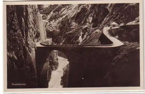 49863 Ak Schöllenenschlucht avec pont diabolique vers 1930