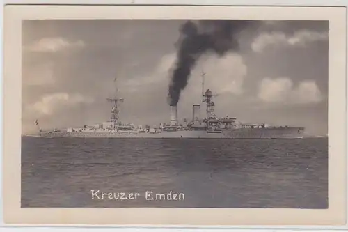 48074 Photo Ak croiseur léger Emden vers 1925