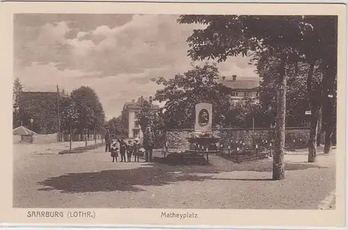 47262 Ak Saarburg in Lothringen Matheyplatz um 1910