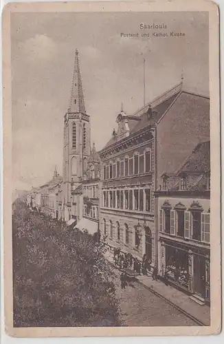 47254 Ak Saarlouis Bureau de poste et église catholique 1915