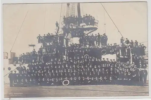 46965 Foto Ak S.M.S. Danzig mit Besatzung um 1915
