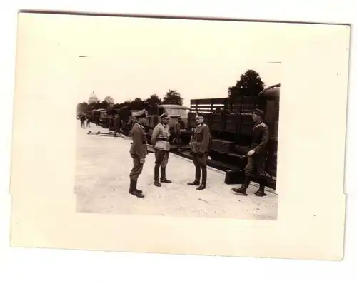 46423 Original Foto Fahrzeuge Lkw auf Güterzug verladen 2. Weltkrieg