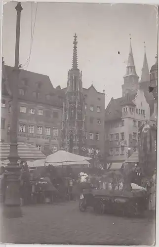 46323 Photo Ak Nuremberg marché avec stands de vente vers 1930