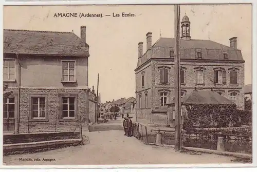 45583 Feldpost Ak Amagne (Ardennes) les Ecoles 1915