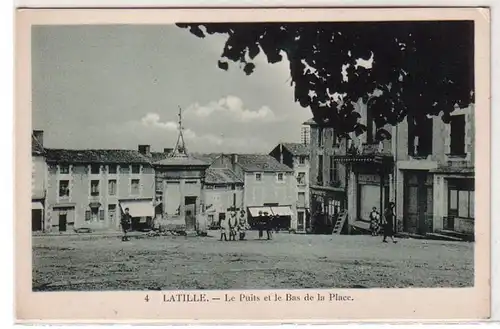 45286 Ak Latille Le Puits et le Bas de la Place um 1930